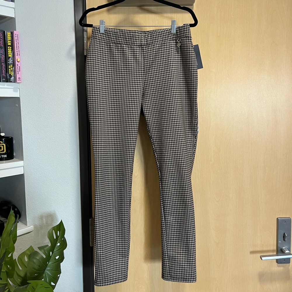 Tommy Hilfiger, black and tan hounds tooth, slim pants, size 10 NWT
